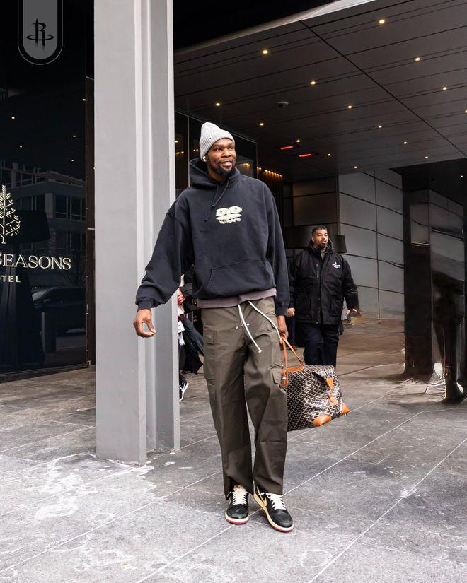 世界杯实时比分-马克西36分10助76人加时险胜火箭，恩比德32分三双杜兰特36分